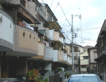 ミニ戸建住宅は隣地との間隔 距離 の問題に注意